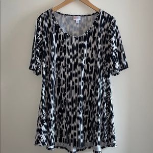 Lularoe Perfect t shirt (swing style)